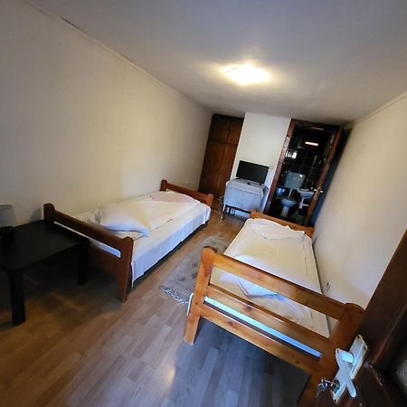 Betty Panzio Hotel Miercurea Ciuc Exterior foto