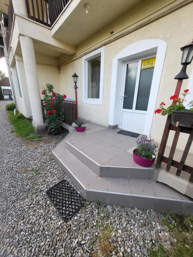 Betty Panzio Hotel Miercurea Ciuc Exterior foto
